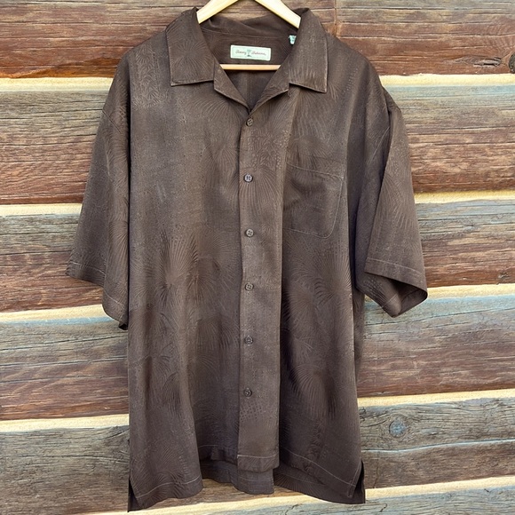 Tommy Bahama Shirt Mens XL 100% Silk Short Sleeve Button-Down - Picture 1 of 3